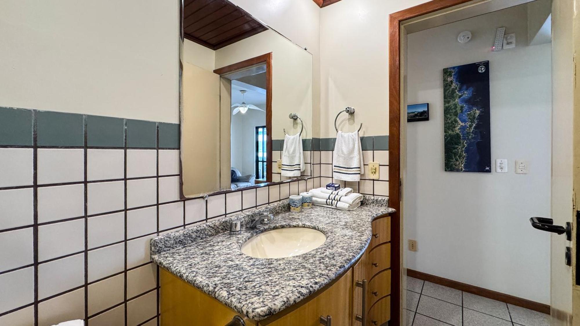 Apto Cond. Porto Ventura 3 Quartos Florianópolis Eksteriør billede